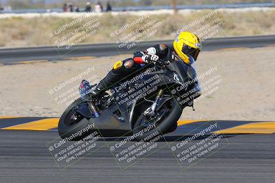 media/Feb-04-2023-SoCal Trackdays (Sat) [[8a776bf2c3]]/Turn 16 Set 2 (1125am)/